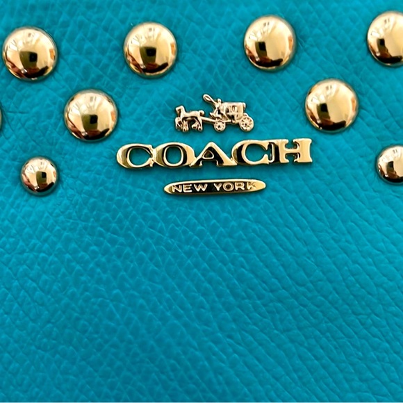 COACH Studded Cross Grain
Leather Quinn Crossbody F53140
Cadet Blue - Picture 2 of 15